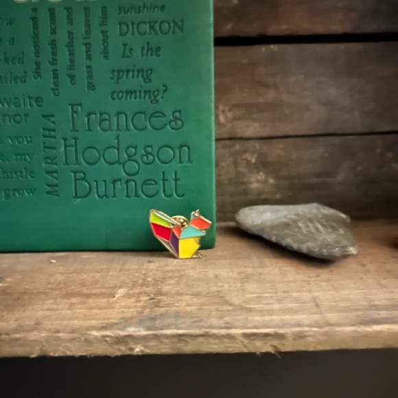 Other - NWT Colorful geometric origami squirrel lapel pin.